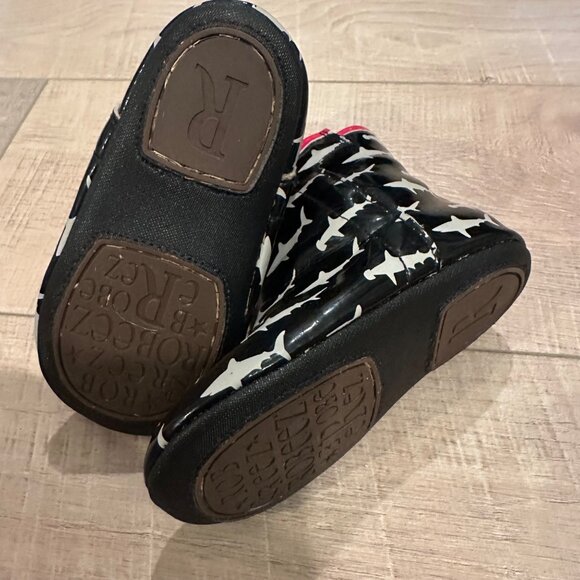 ROBEEZ BABY SOFT BOOTS EASY ON 12-18 MONTHS SHARKS - Picture 6 of 8